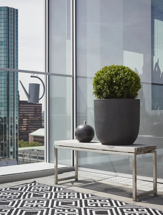 Capi Bloempot Bol Lux Terrazo - D35 X H34cm - Zwart 2 Capi Bloempot Bol Lux Terrazo - D35 X H34cm - Zwart - Afbeelding 2