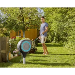 Tuinslangbox RollUp - M - 20m - Blauw - Gardena -Natuur Hoek Verkoop tuinslangbox rollup m 20m blauw gardena 7 7
