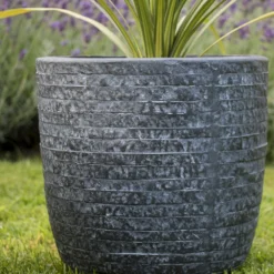 Bloempot Utah Egg - D42 X H41cm - Donkergrijs 5 Bloempot Utah Egg - D42 X H41cm - Donkergrijs -Natuur Hoek Verkoop utah egg pot graphite d42h41 bloempot 7 8