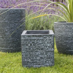 Bloempot Utah Egg High - D28 X H38cm - Donkergrijs 5 Bloempot Utah Egg High - D28 X H38cm - Donkergrijs -Natuur Hoek Verkoop utah egg pot high graphite d28h38 bloempot 7 8