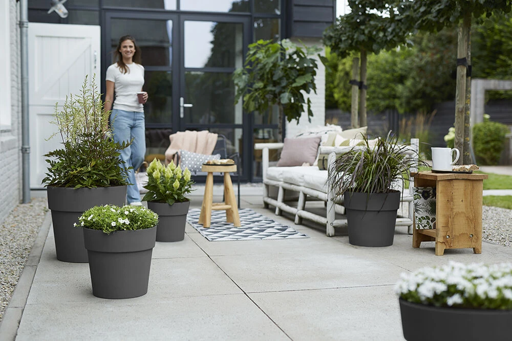 Bloempot Elho Vibia Straight Rond 30cm - Antraciet 2 Bloempot Elho Vibia Straight Rond 30cm - Antraciet - Afbeelding 2