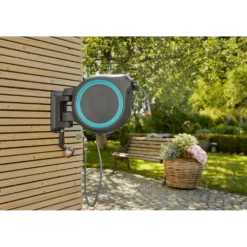 Wandslangenbox RollUp - M/L - 25m - Blauw - Gardena -Natuur Hoek Verkoop wandslangenbox rollup m l 25m blauw gardena 5 7